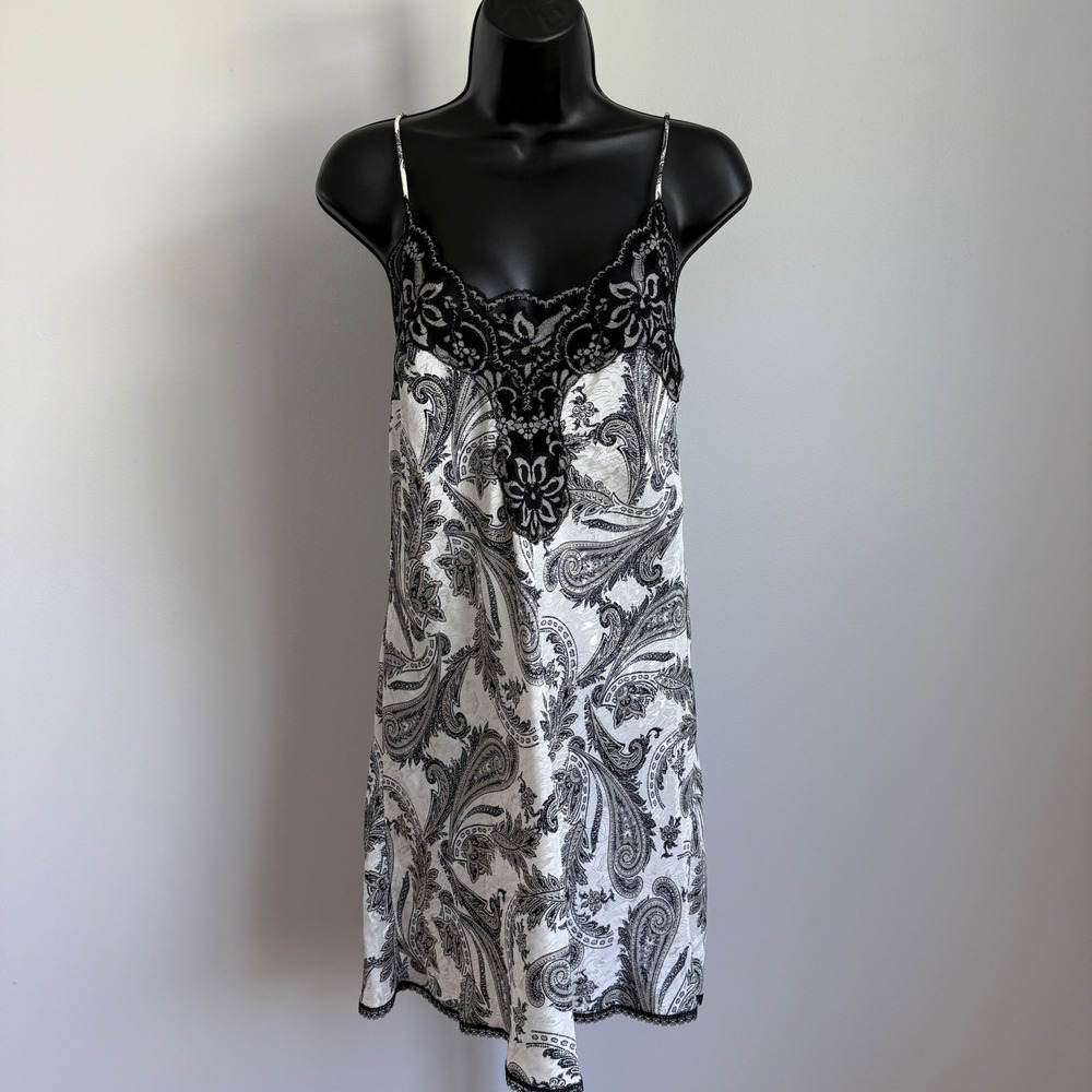 Vintage Lily of France Sleepwear Slip Dress Medium Black Lace Paisley‎ Lingerie